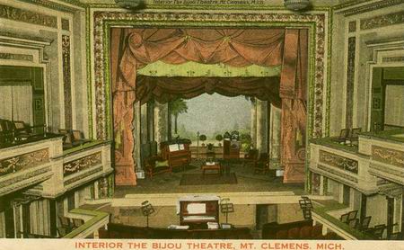 Emerald Theatre Mount Clemens Mi