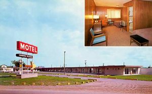 Aaron Plaza Motel